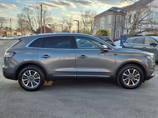 2022 Lincoln Nautilus STANDARD