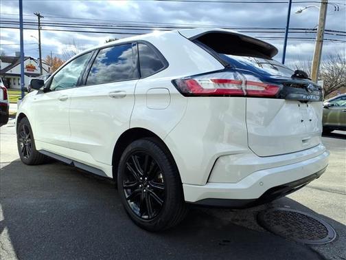 2024 Ford Edge ST-LINE