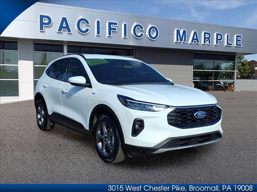 STAR WHITE METALLIC TRI-COA 2025 Ford Escape ST-LINE SELECT