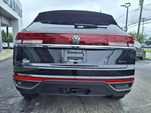 2024 Volkswagen Atlas Cross Sport 2.0T SE W/ TECHNOLOGY