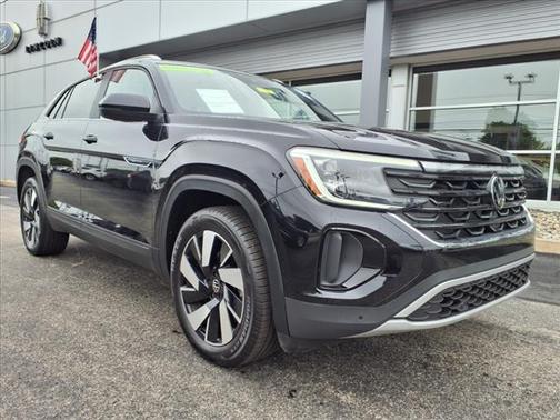 2024 Volkswagen Atlas Cross Sport 2.0T SE W/ TECHNOLOGY
