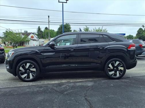 2024 Volkswagen Atlas Cross Sport 2.0T SE W/ TECHNOLOGY