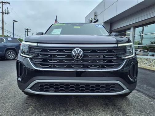 2024 Volkswagen Atlas Cross Sport 2.0T SE W/ TECHNOLOGY