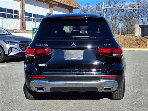 2021 Mercedes-Benz GLB 250 BASE 4MATIC