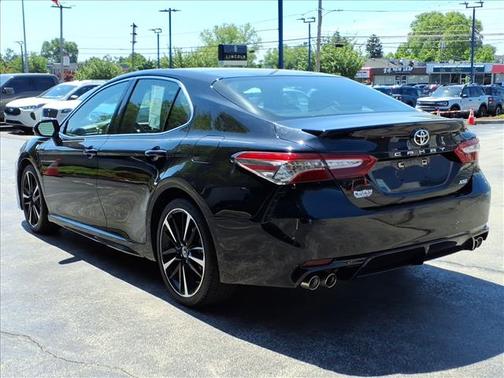 Midnight Black Metallic 2018 Toyota Camry XSE