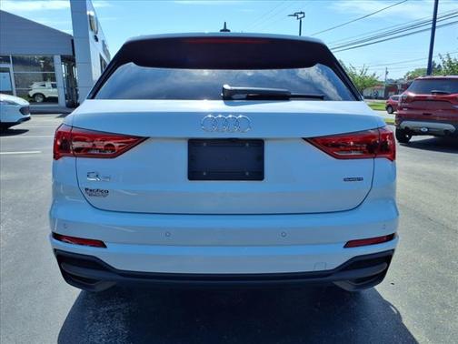 2024 Audi Q3 45 S LINE QUATTRO PREMIUM