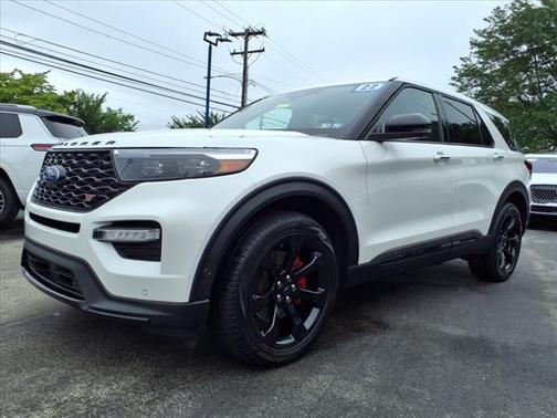 2022 Ford Explorer ST