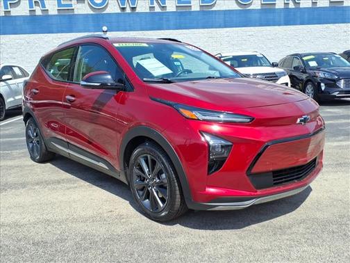 Cherry Red Tintcoat 2022 Chevrolet Bolt EUV PREMIER
