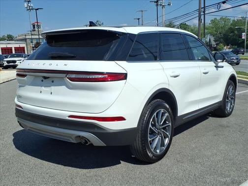 PRISTINE WHITE MET 3C 2024 Lincoln Corsair PREMIERE