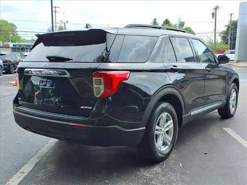 AGATE BLACK METALLIC 2023 Ford Explorer XLT