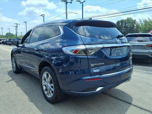 Blue Metallic 2022 Buick Enclave AVENIR