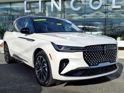 2025 Lincoln Nautilus RESERVE