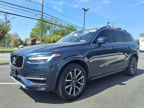2019 Volvo XC90 T6 MOMENTUM