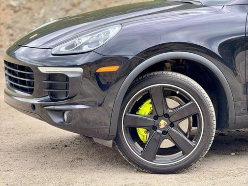 2016 Porsche Cayenne E-Hybrid S