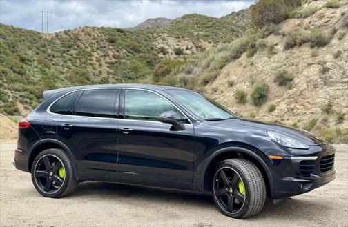 2016 Porsche Cayenne E-Hybrid S