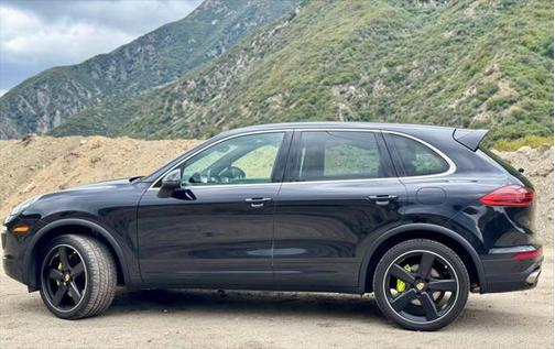 2016 Porsche Cayenne E-Hybrid S