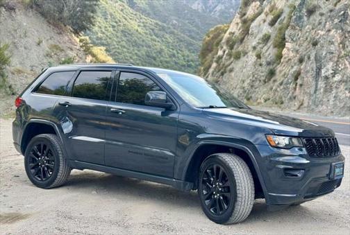 2018 Jeep Grand Cherokee Altitude