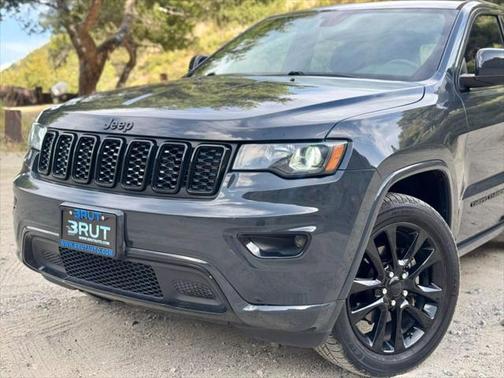 2018 Jeep Grand Cherokee Altitude