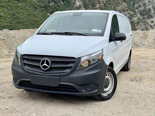 2018 Mercedes-Benz Metris Base