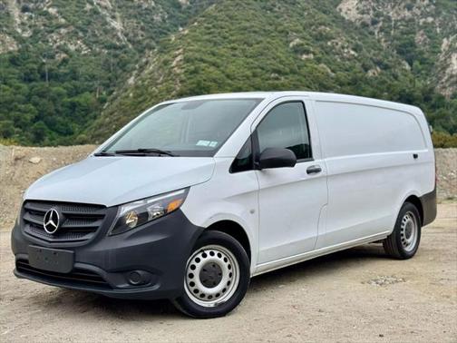 2018 Mercedes-Benz Metris Base