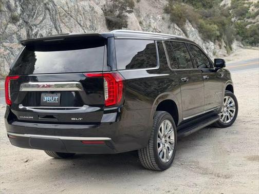 2021 GMC Yukon XL SLT