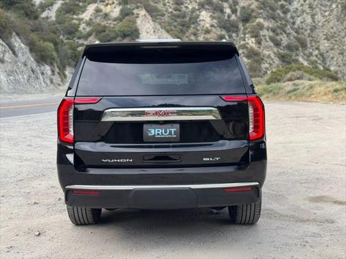 2021 GMC Yukon XL SLT