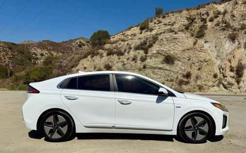 2020 Hyundai IONIQ Hybrid Limited