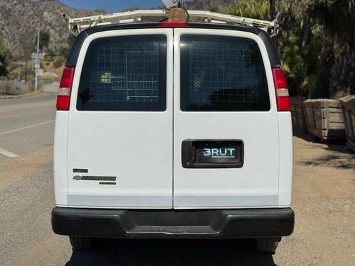 2011 Chevrolet Express 2500 Work Van