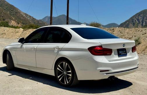 2017 BMW 330e iPerformance