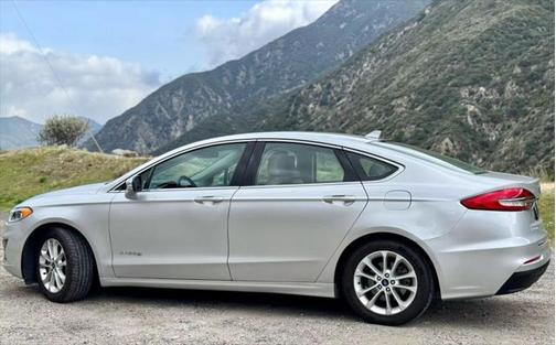 2019 Ford Fusion Hybrid SEL