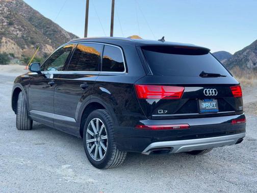 2017 Audi Q7 3.0T Premium
