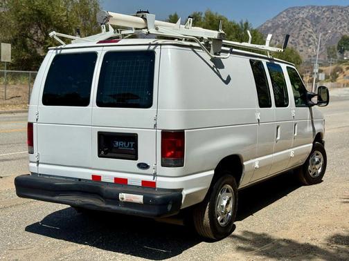 2010 Ford E250 Base