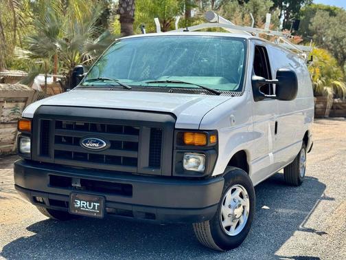 2010 Ford E250 Base