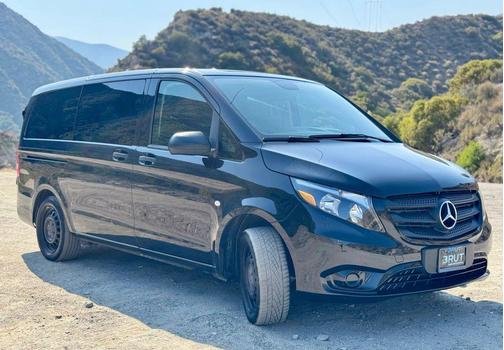 2017 Mercedes-Benz Metris Base