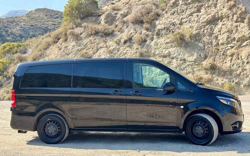 2017 Mercedes-Benz Metris Base