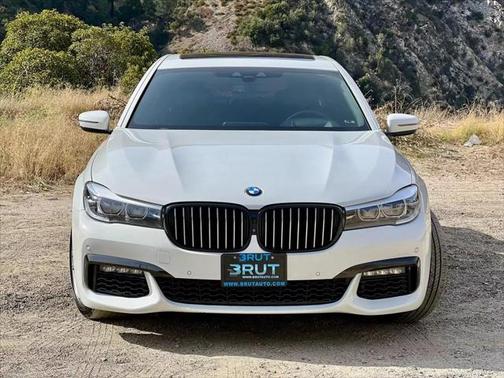 2017 BMW 740 740i Sedan 4D