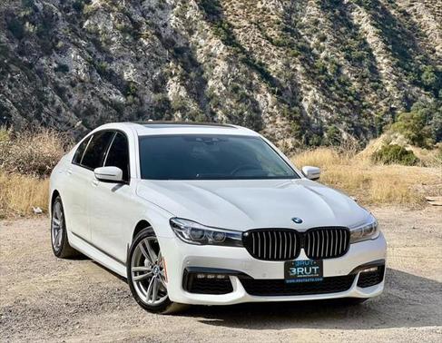 2017 BMW 740 740i Sedan 4D