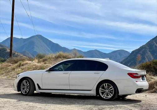 2017 BMW 740 740i Sedan 4D