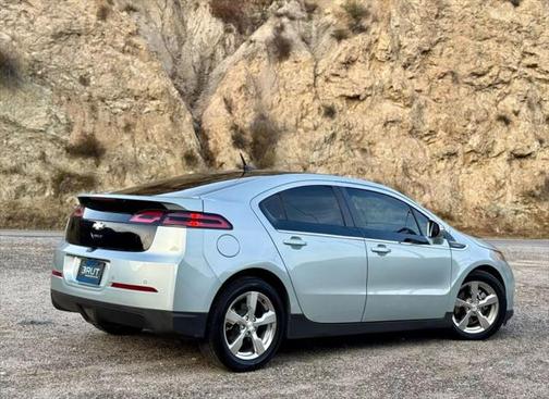 2011 Chevrolet Volt Base