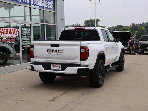 2025 GMC Canyon Elevation
