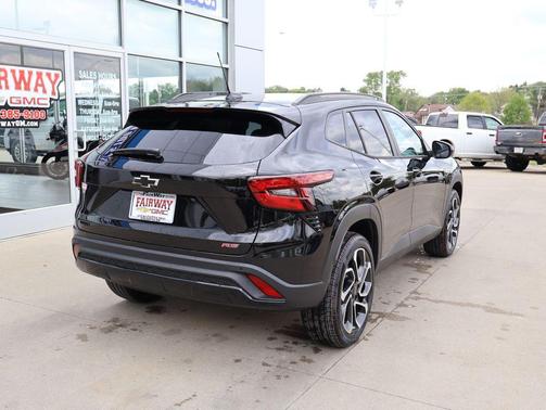 Mosaic Black Metallic 2026 Chevrolet Trax FWD ACTIV