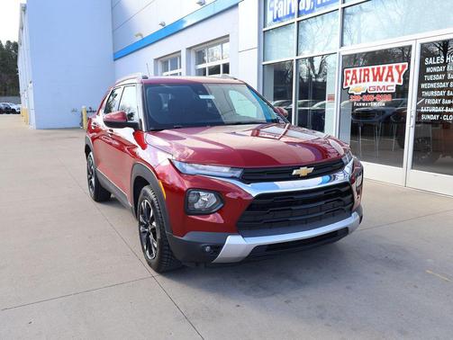 Scarlet Red Metallic 2021 Chevrolet Trailblazer LT
