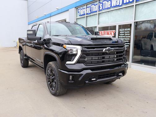 Black 2026 Chevrolet Silverado 2500 High Country