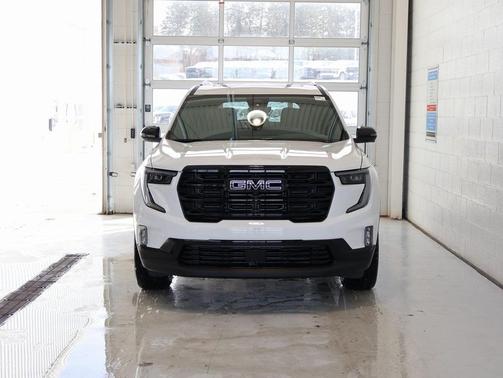 2026 GMC Acadia Elevation FWD
