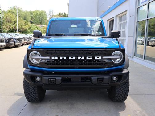 Velocity Blue Metallic 2023 Ford Bronco Wildtrak