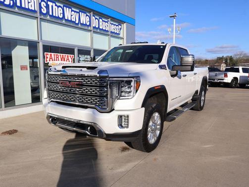 White Frost Tricoat 2023 GMC Sierra 2500 Denali