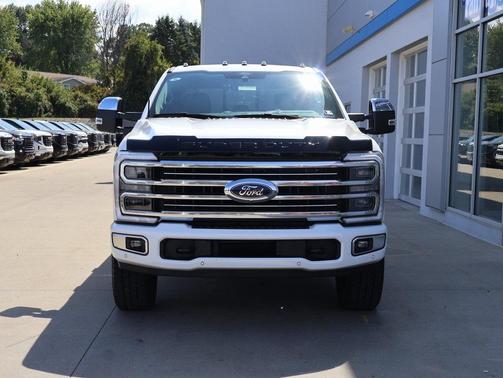 2025 Ford F-250 Platinum