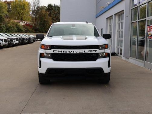 2020 Chevrolet Silverado 1500 Custom
