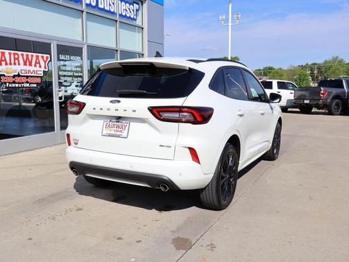 White Metallic 2023 Ford Escape ST-Line Elite
