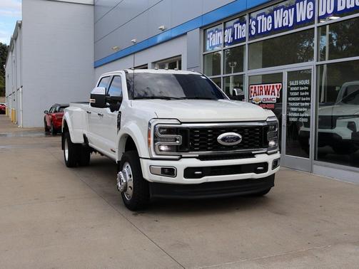2023 Ford F-450 Platinum